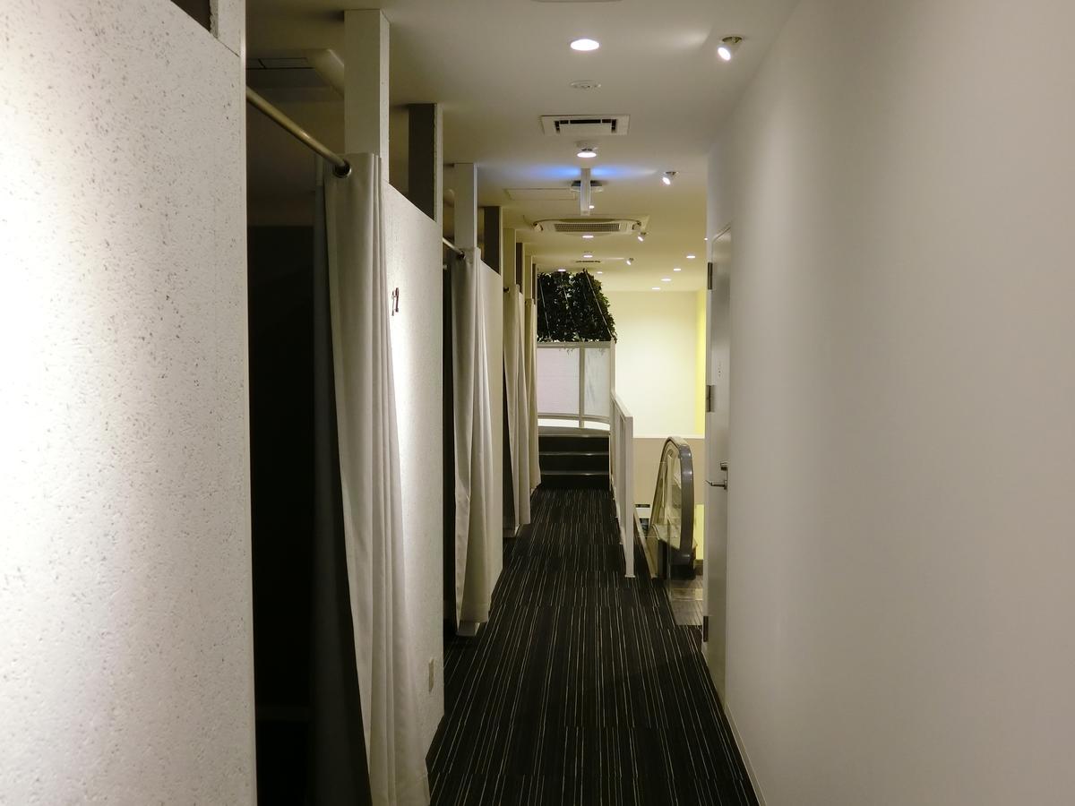 Capsule Hotel Valie Ebisucho Osaka Bagian luar foto