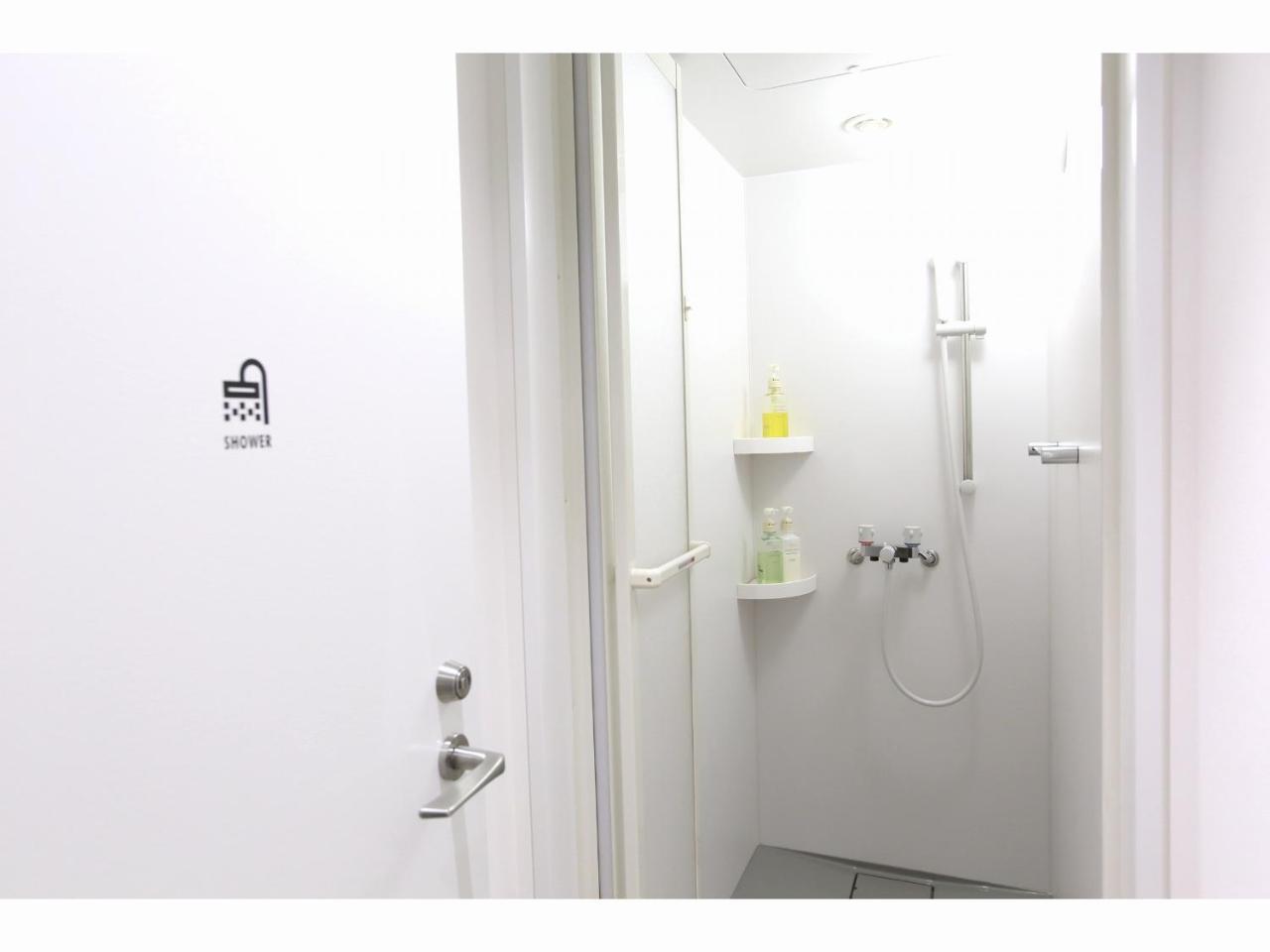 Capsule Hotel Valie Ebisucho Osaka Bagian luar foto