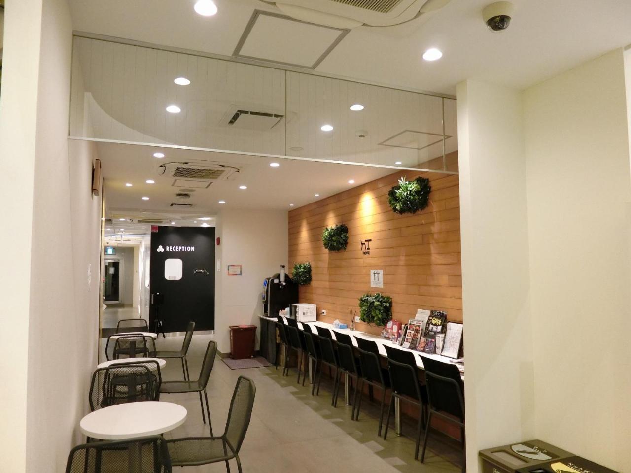 Capsule Hotel Valie Ebisucho Osaka Bagian luar foto