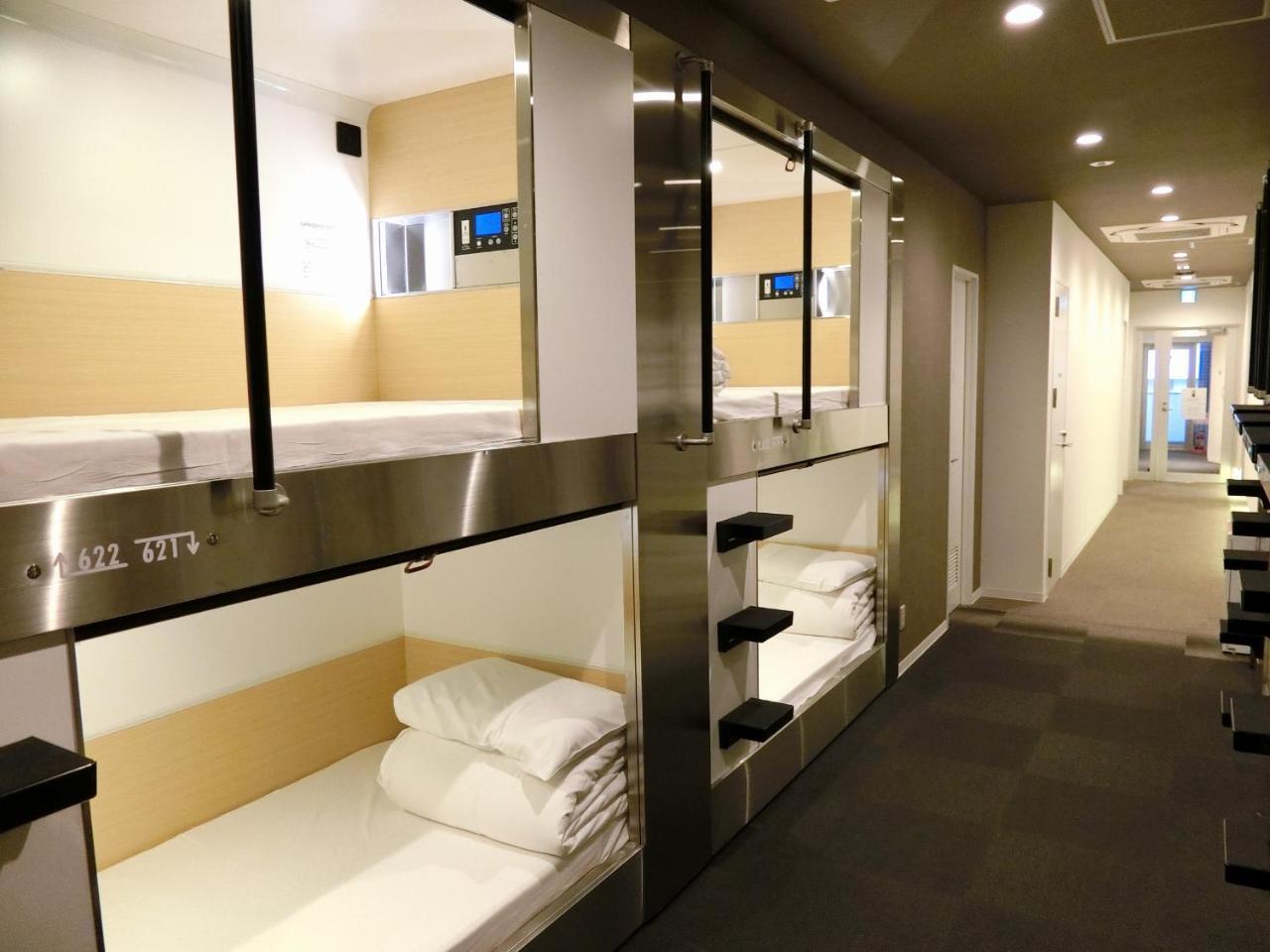 Capsule Hotel Valie Ebisucho Osaka Bagian luar foto